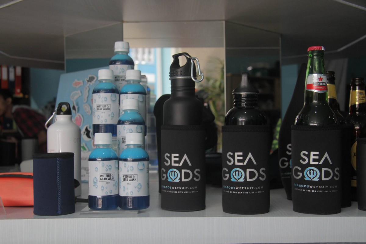 Cover botol merupakan salah satu produk SeaGods lainnya